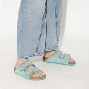 NWT Birkenstocks Arizona Beryl Suede Women's Sandals Shearling